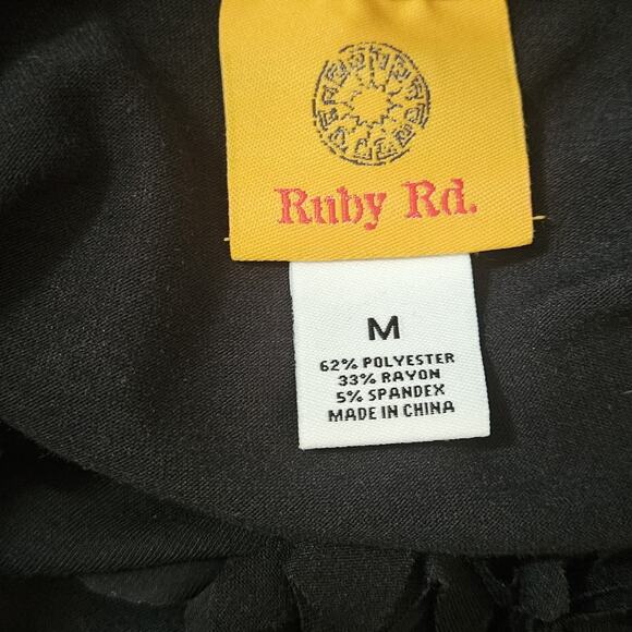 Black Ruffle Neck Short Sleeve Top Size Medium - Picture 3 of 4